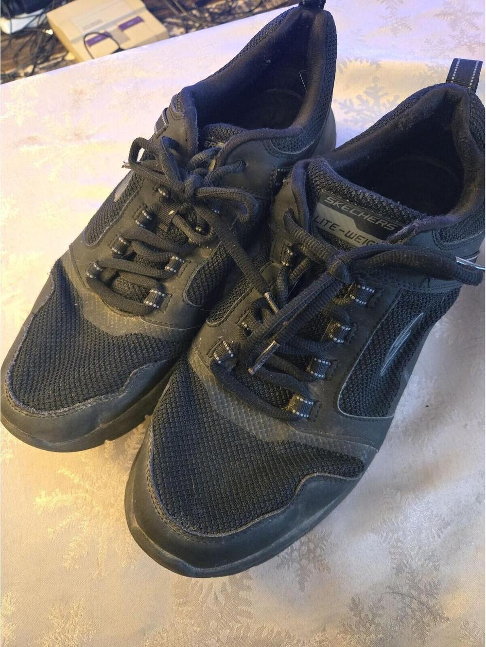 Skechers Lite-Weight Men's Sneakers Black Size 11.5 US